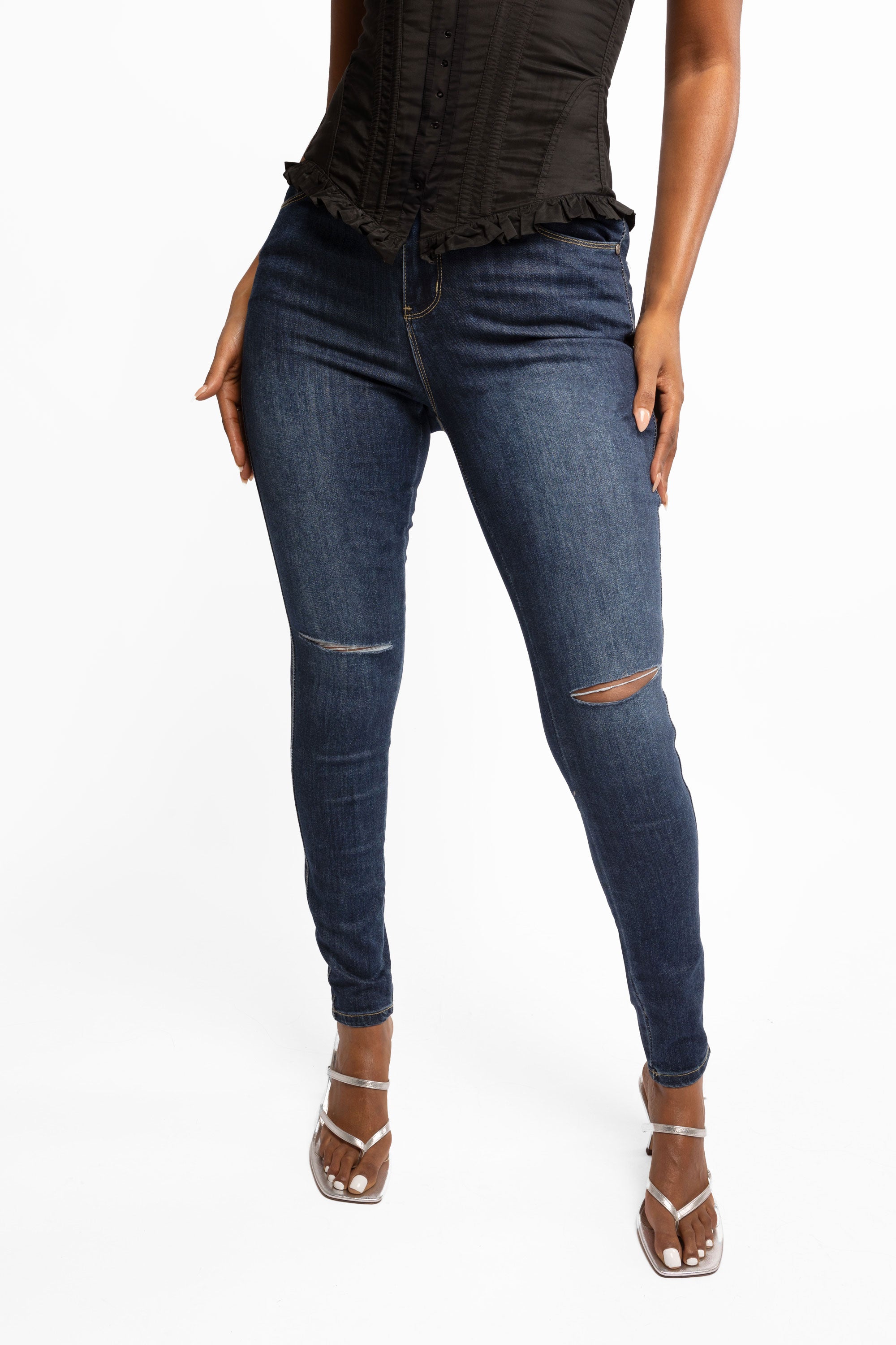 Sculpting High-Rise Skinny Jeans